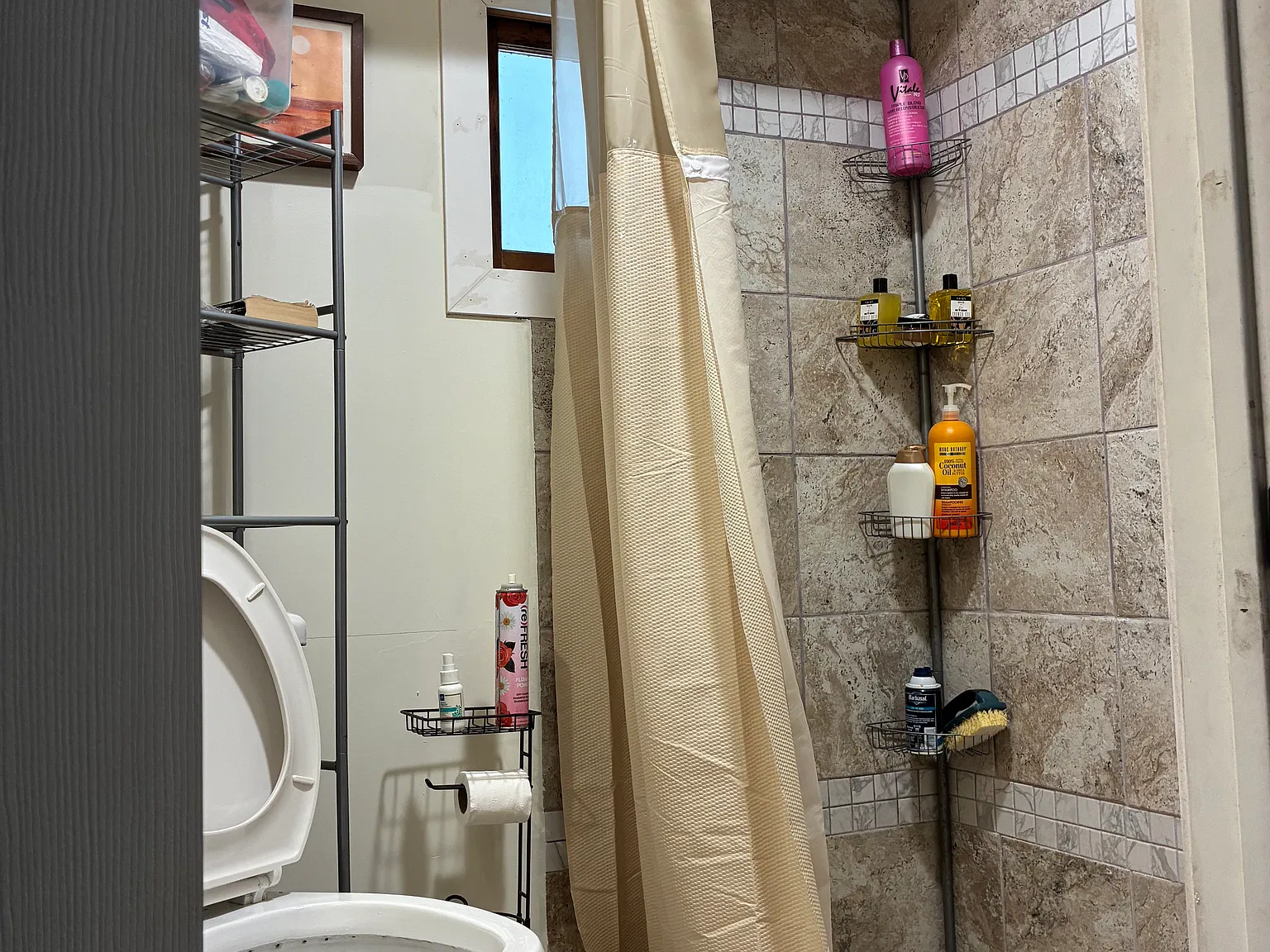 8101 Sunkist Dr — Photo 2