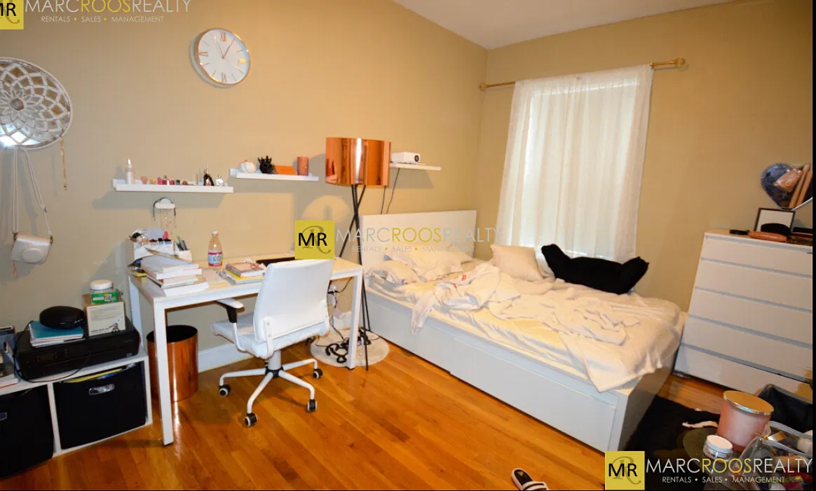 4 bed, 9999 sqft, $4,500 — Photo 4