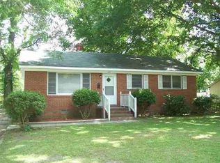 107 Puller Dr, Jacksonville, NC 28540