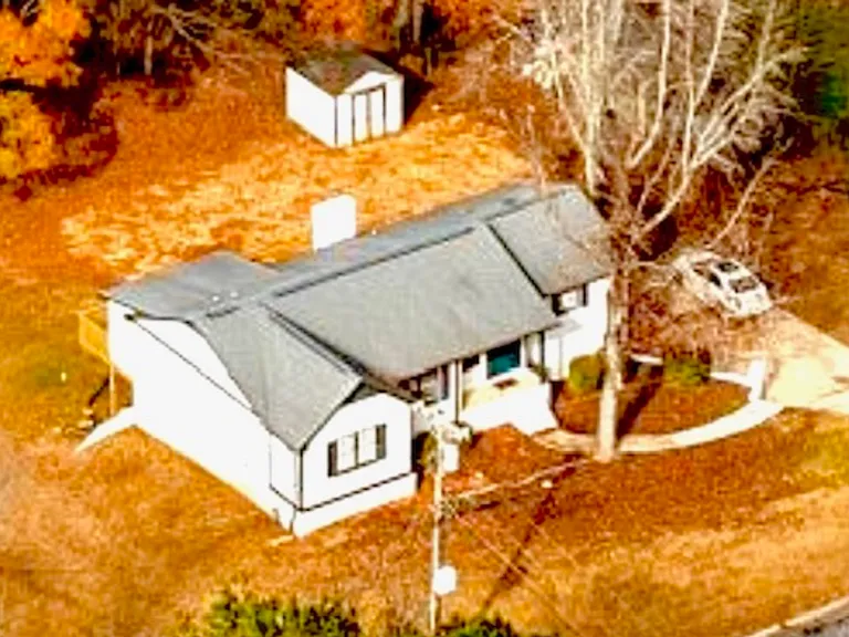 1040 Brookwood Dr — Photo 41