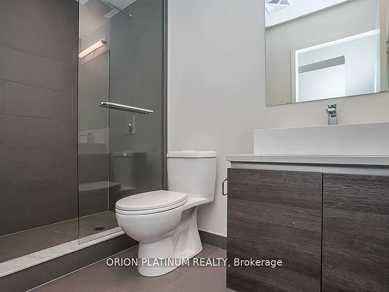 111 Bathurst St #1102 — Photo 10