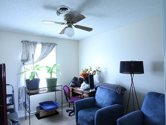 Second Bedroom w/ Closet