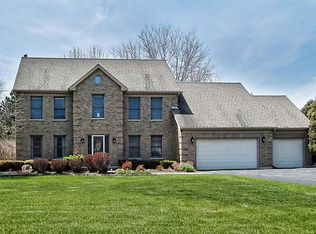 25802 N Arrowhead Dr, Mundelein, IL