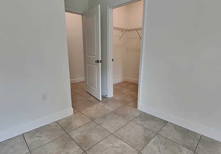 560 Marion Oaks Blvd — Photo 17