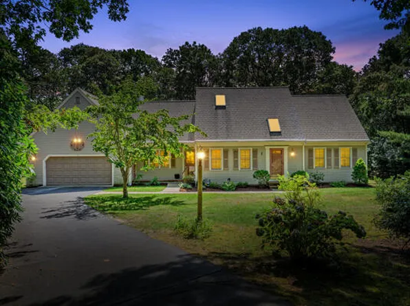 67 Valhalla Drive, South Yarmouth, MA 02664