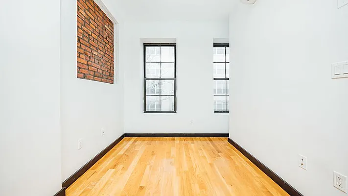 Rented by Nooklyn NYC LLC | media 42