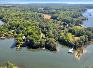 649 Kennsbury Rd, Hardyville, VA 23070