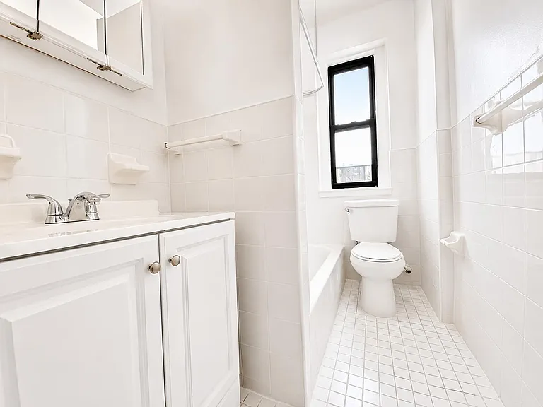 590 Fort Washington Ave #4B — Photo 10