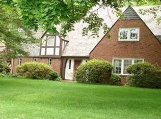 1215 Virginia Ave, Oakmont, PA 15139