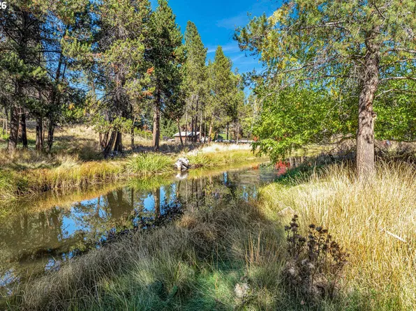 17040 Island Loop Way, Bend, OR 97707