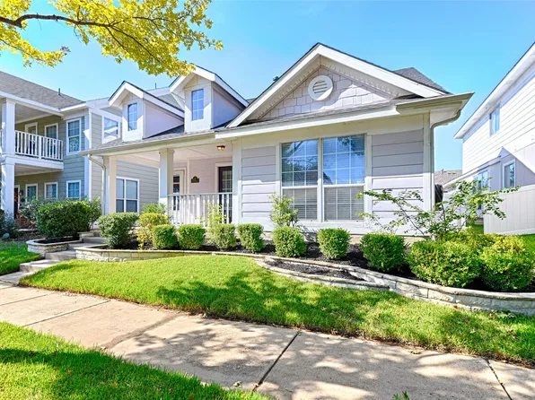 1417 Live Oak Ln, Aubrey, TX 76227