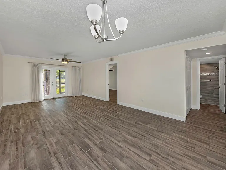 122 Caryl Way — Photo 15