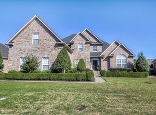 2825 Schoolside St, Murfreesboro, TN 37128