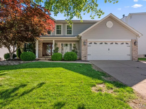 103 Meadowgate Court St, Peters, MO 63376