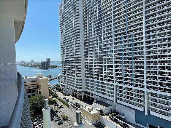2nd image of 1750 N Bayshore Dr APT 1510