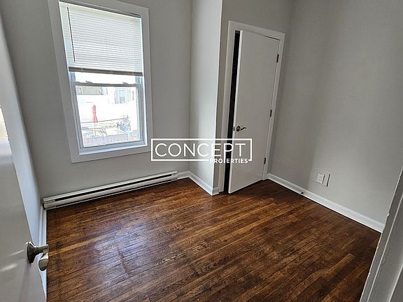 4th image of 121 George St APT 2