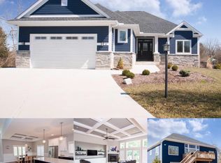 90 Marisha Ct, Springboro, OH 45066