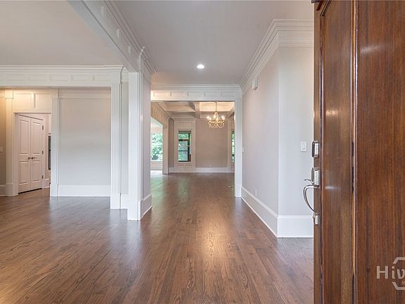 5th image of 2221 Gentry Lane