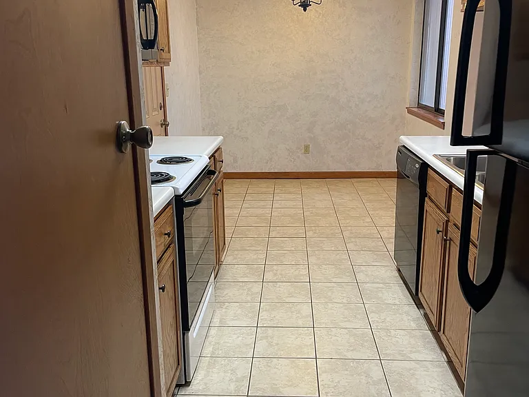 1018 Alderwood Way — Photo 6