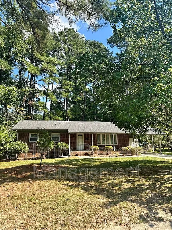 3 bed, 2.0 bath, 1134 sqft, $2,195 — Photo 1
