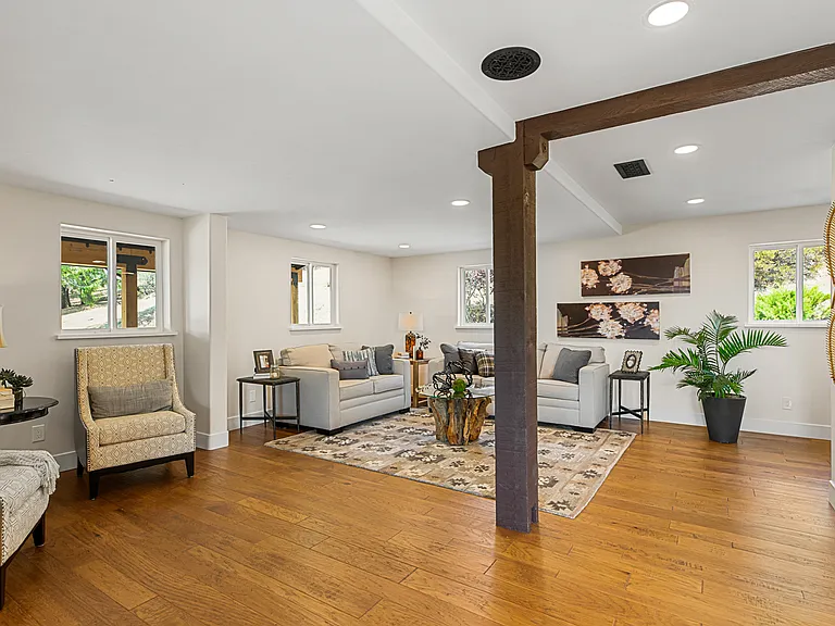 10425 Blue Light Ln — Photo 4