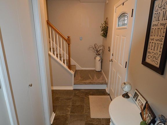 3rd image of 2544 Robin Ln
