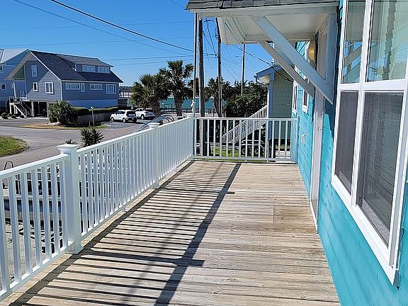 Front deck