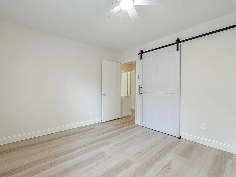 10310 Rillridge Ct — Photo 22