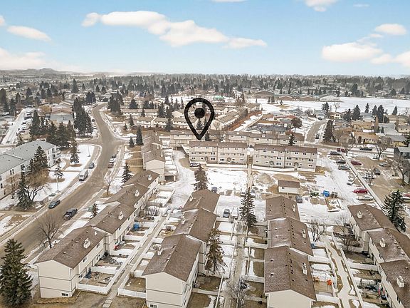 2nd image of 1414 Lakewood Rd NW