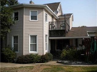 455 Deer Ln, Rochester, PA 15074