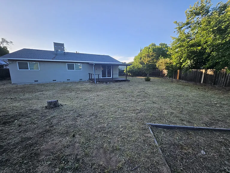 924 San Miguel Pl — Photo 41