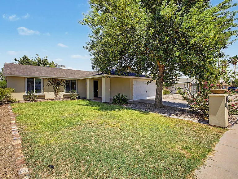 2104 N Comanche Dr — Photo 6