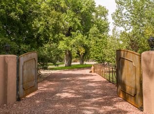 2001 Los Poblanos Pl NW, Los Ranchos De Albuquerque, NM 87107