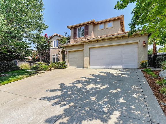 3rd image of 535 Bianco Ct