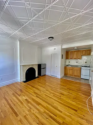 Rented by CMV Realty Inc. | media 11