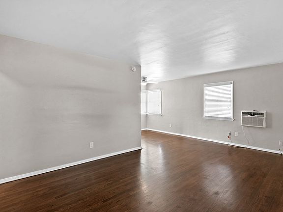 2nd image of 232 E Foothill Blvd #5