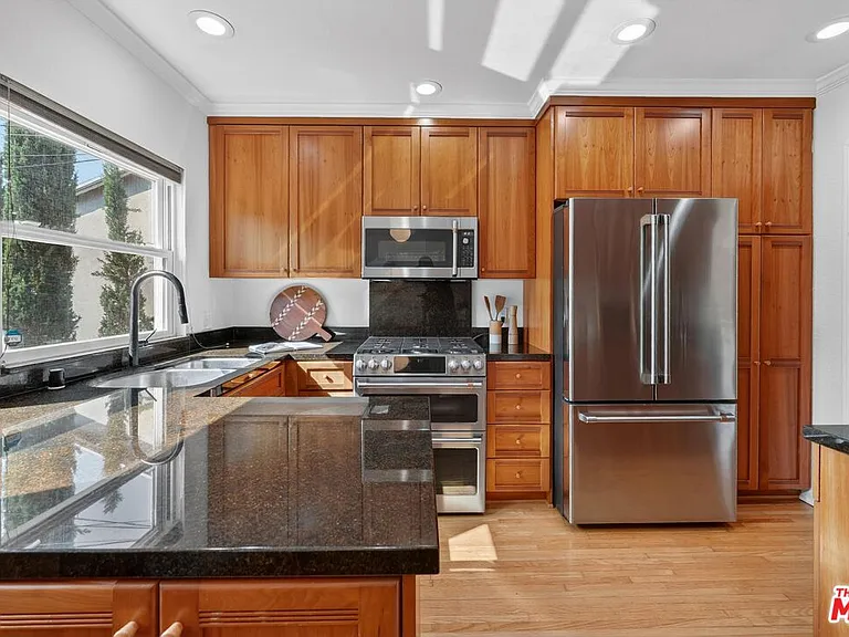 1515 Rendall Pl — Photo 13