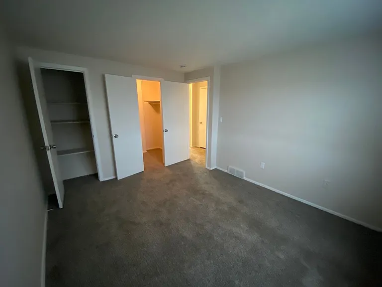 5520 Beavercrest Dr — Photo 37
