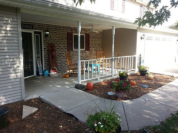 2nd image of 808 Bratton Ave
