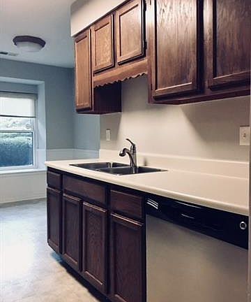5th image of 815 Sardis Cove Dr