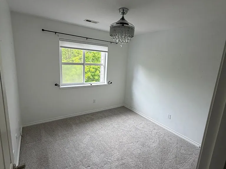 17748 SW Heatherwood Ln — Photo 15