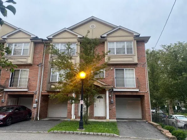 126 Amherst St, East Orange, NJ 07018