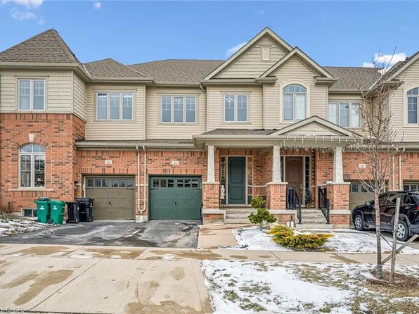 42 Stonehill Ave, Kitchener, ON N2R 0N8