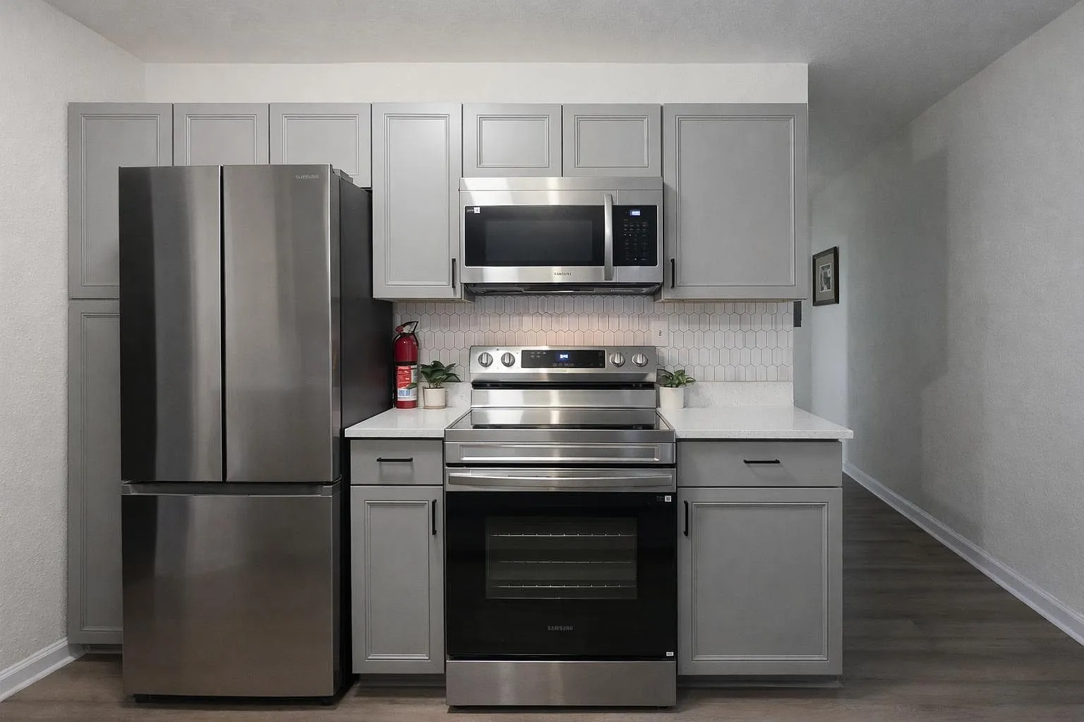 4 bed, 2.0 bath, 1800 sqft, $776 — Photo 3