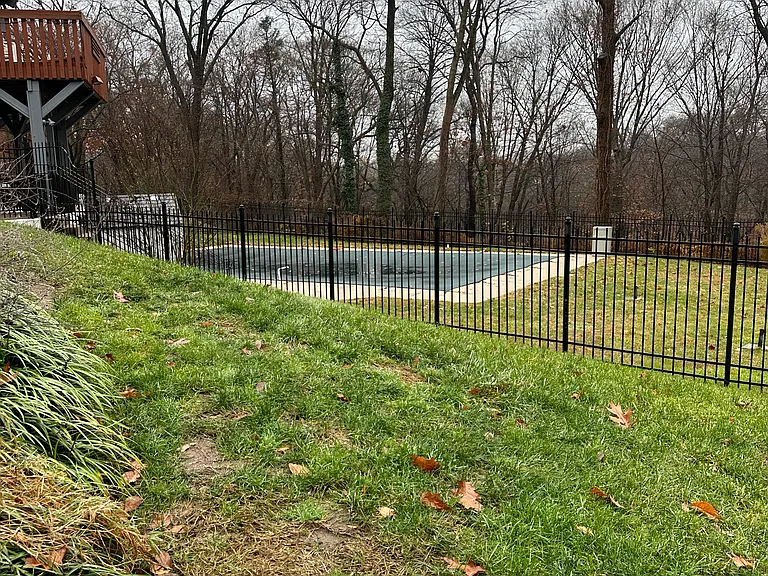 4000 Gypsy Ln #335 — Photo 2