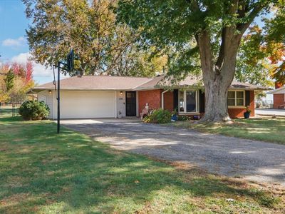 438 Standish Dr, Bloomington, IL, 61704