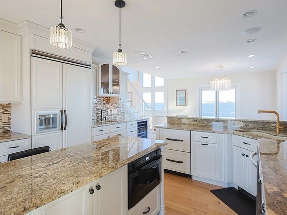 4th image of 40 Channel St