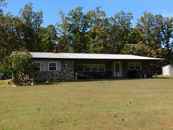 2nd image of 211 Wildwood Dr