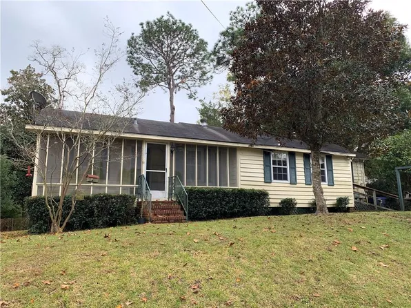 313 1st St, Chickasaw, AL 36611