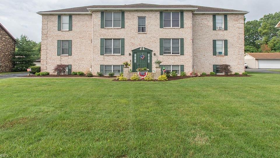 1st image of 912 Pearson Cir Unit 2